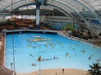 Cea mai mare piscina interioara din lume